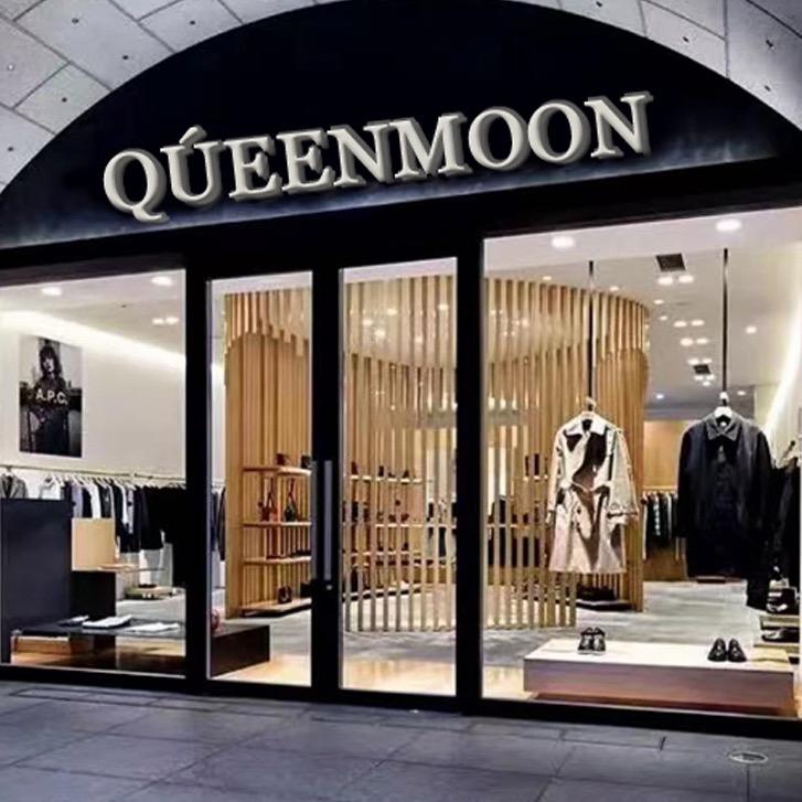 Qúeen Moon