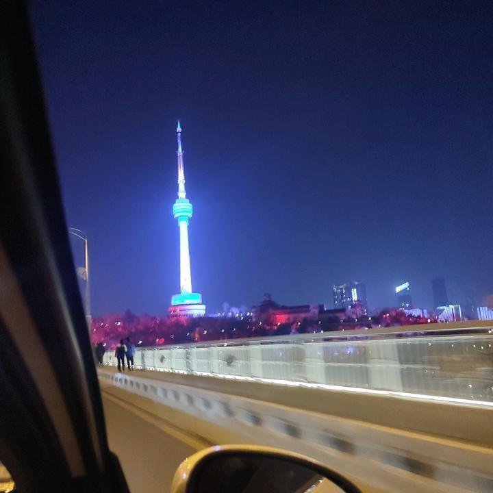 隐世观潮