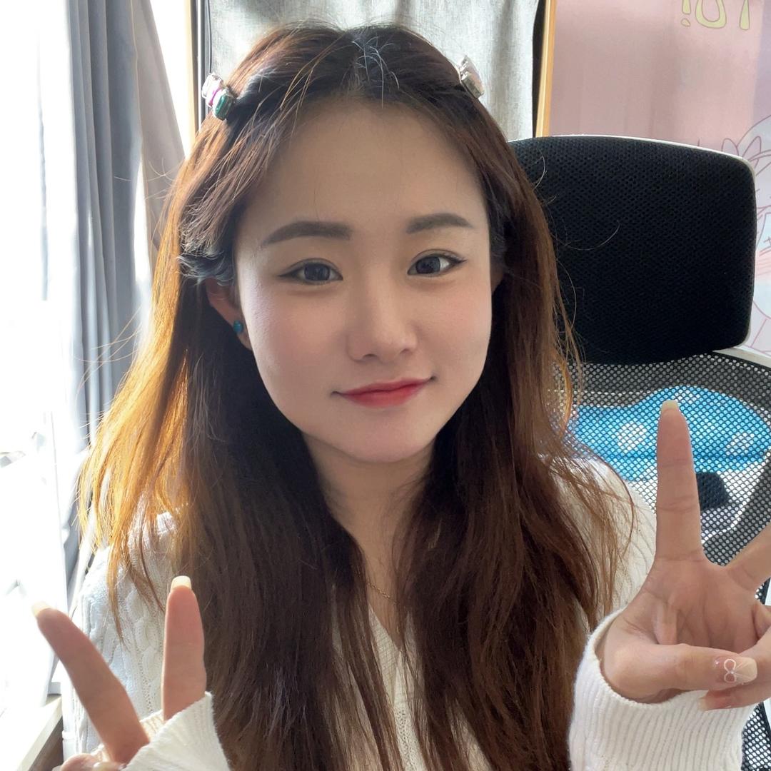 嗨皮的小君君