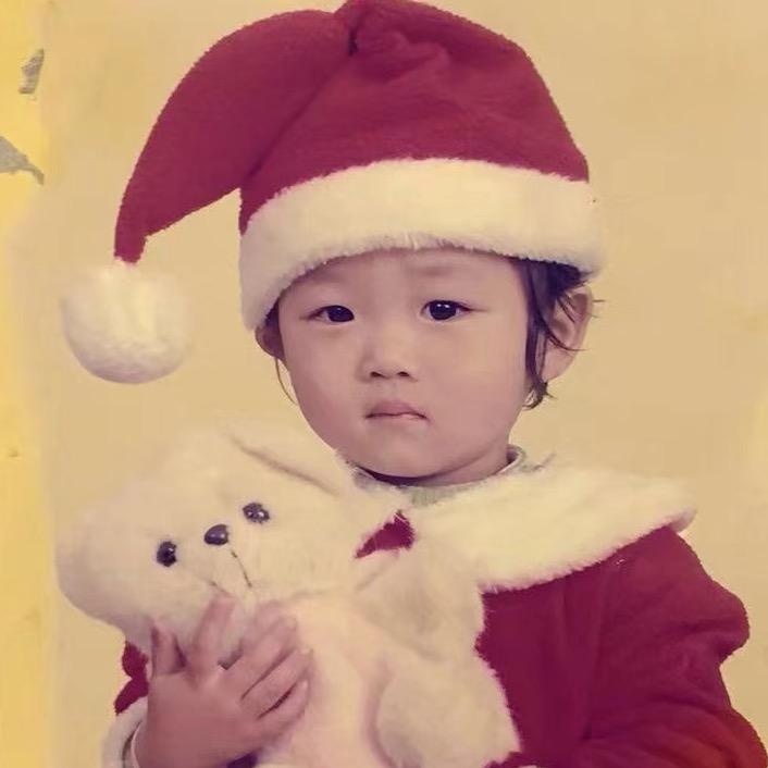 防御塔（被李惠利搂肩版