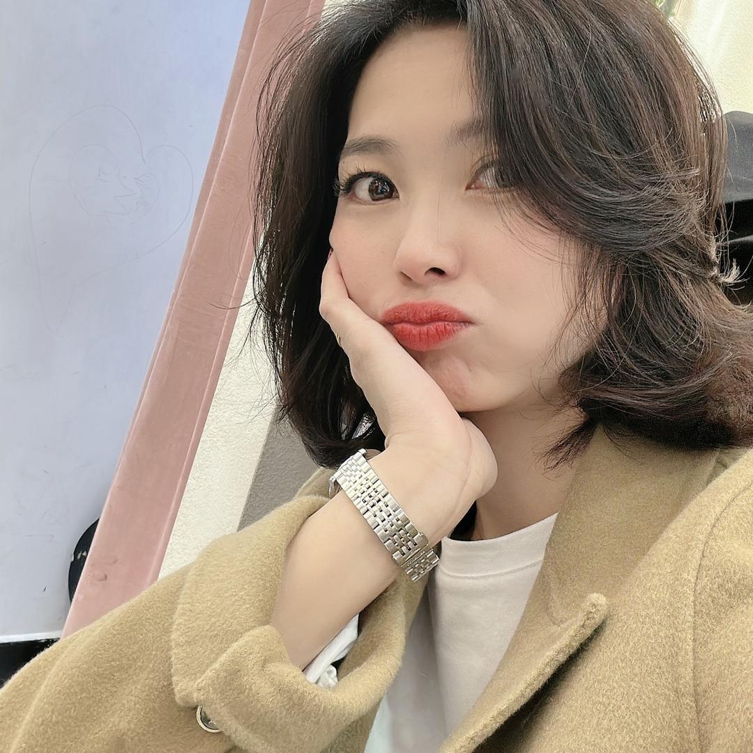 铜仁市苗苗家女装-琴艳