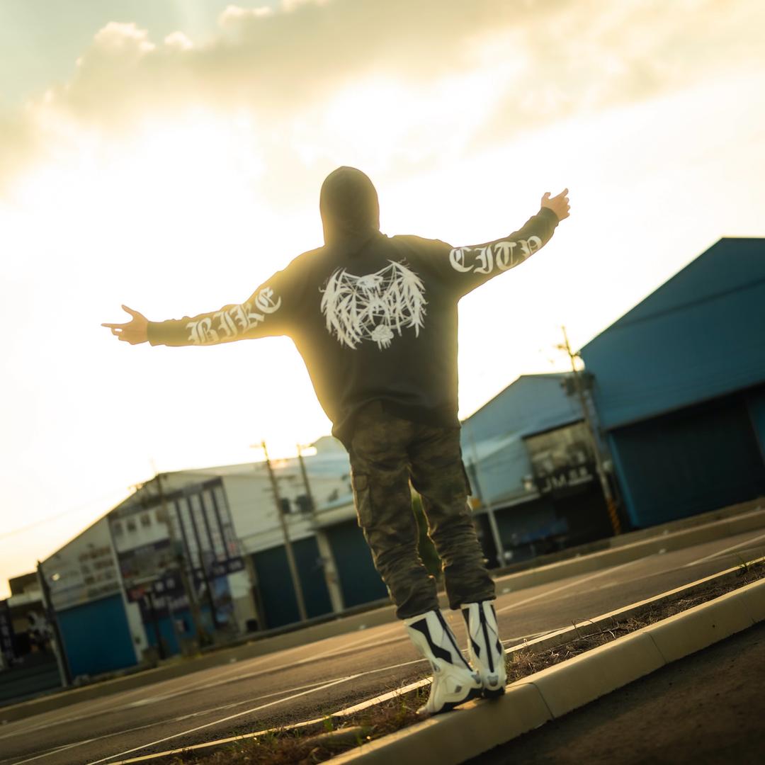 𝐢𝐜𝐞美式加点冰🏍️