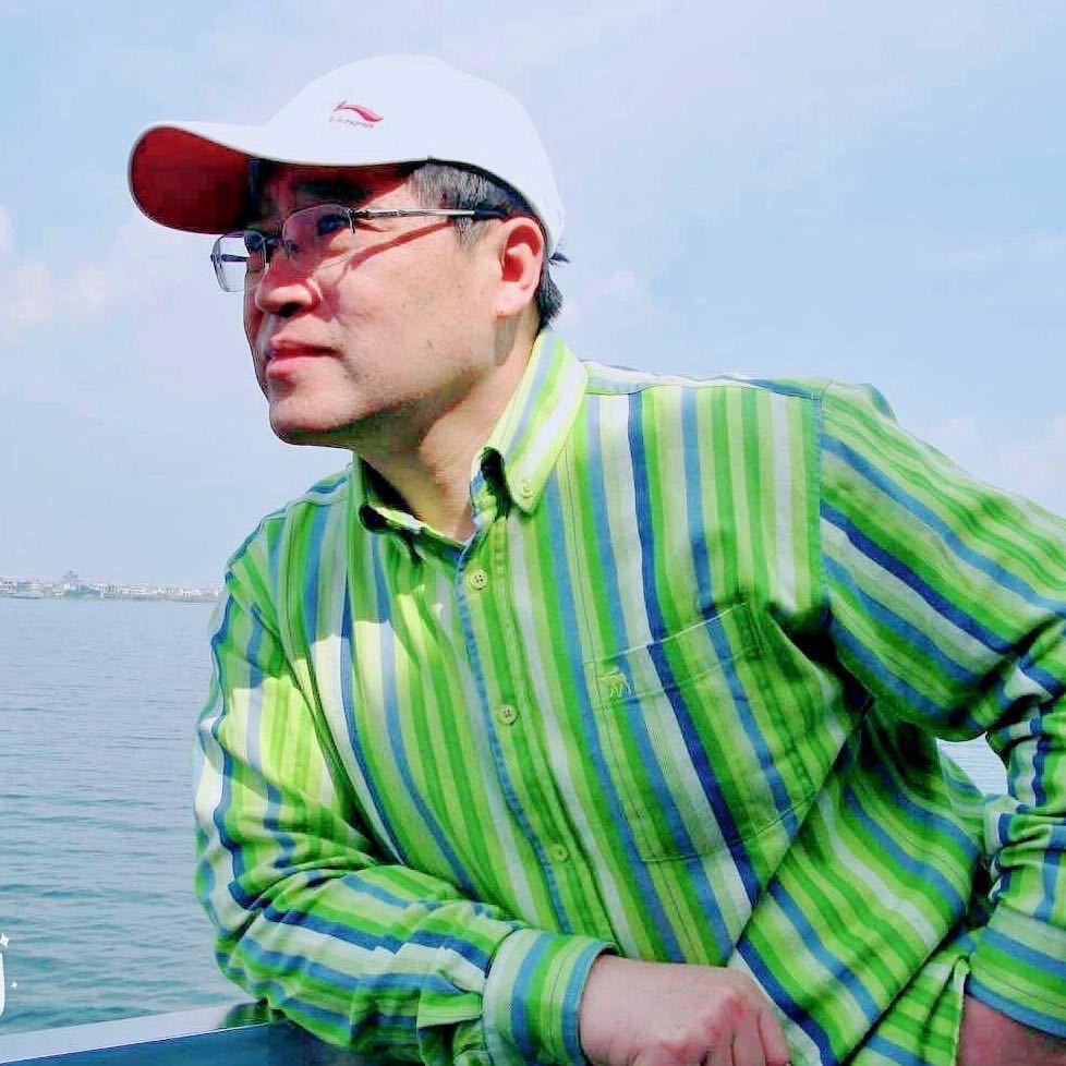 画家 朱向明