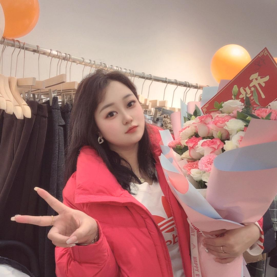 竹溪县罗曼可服装店