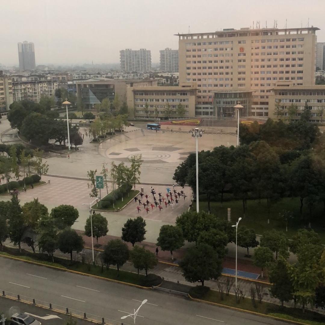 星贸包装纸箱厂