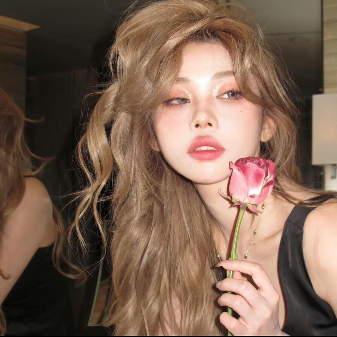 性感母蟑螂 ︀
