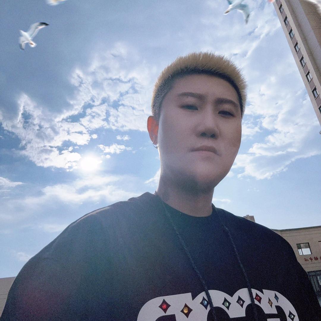 顾砚滨