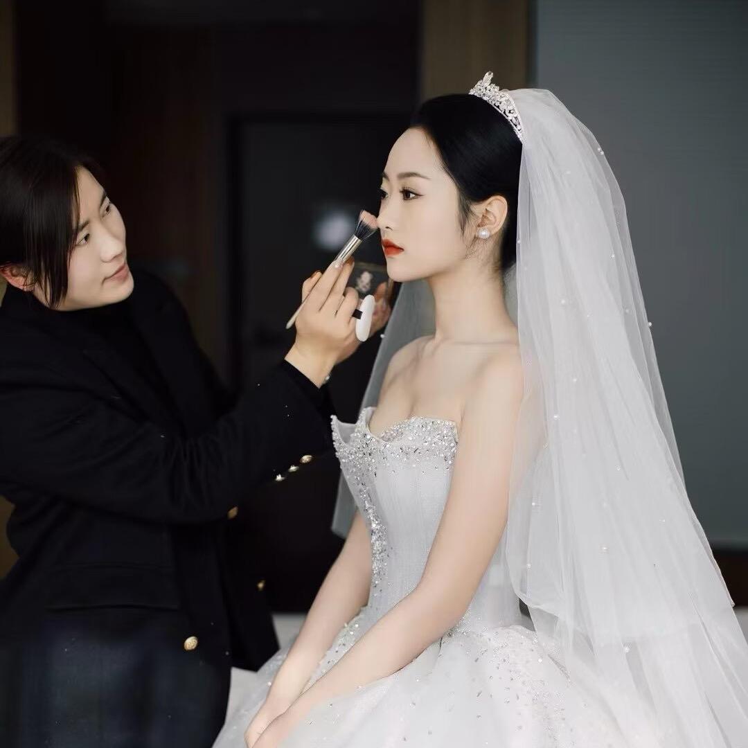 汉中云裳嫁衣 李乐