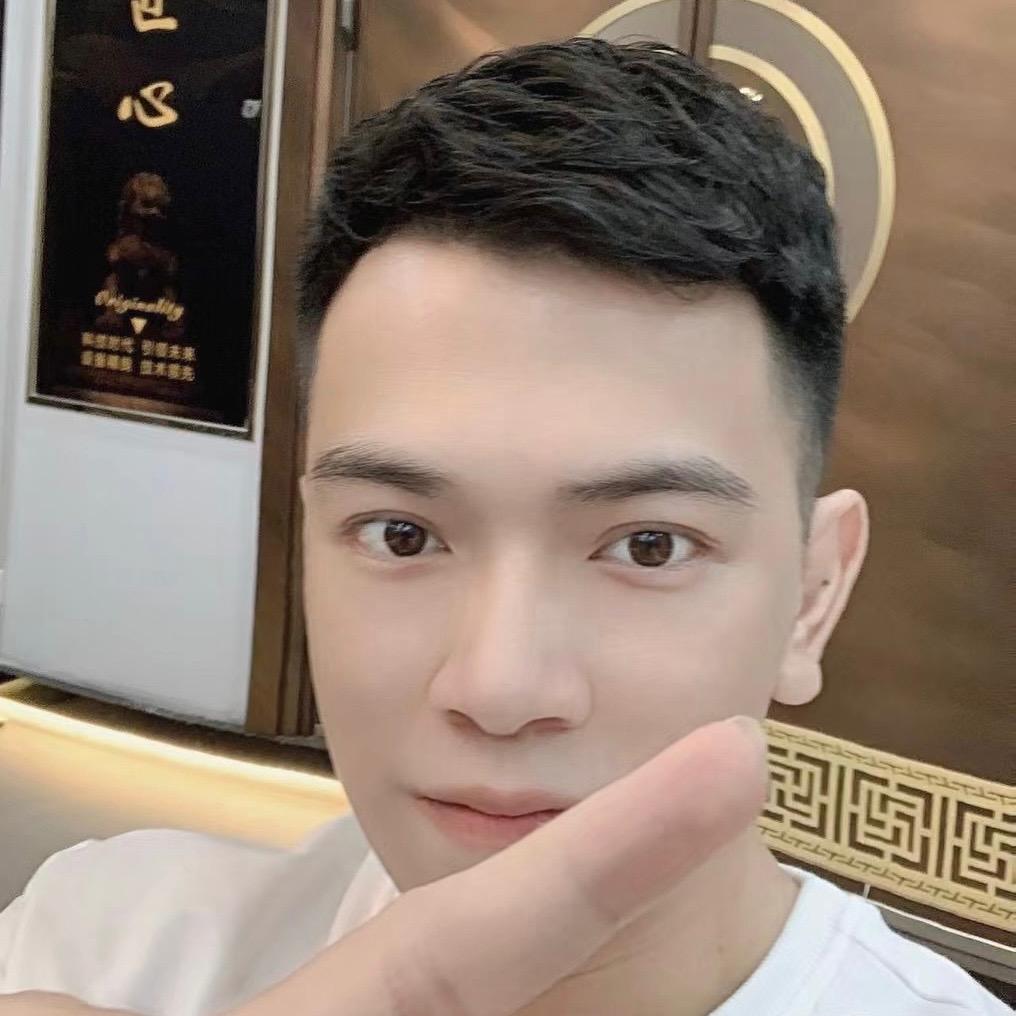 佛山市宏德门业制造有限公司谭一帆