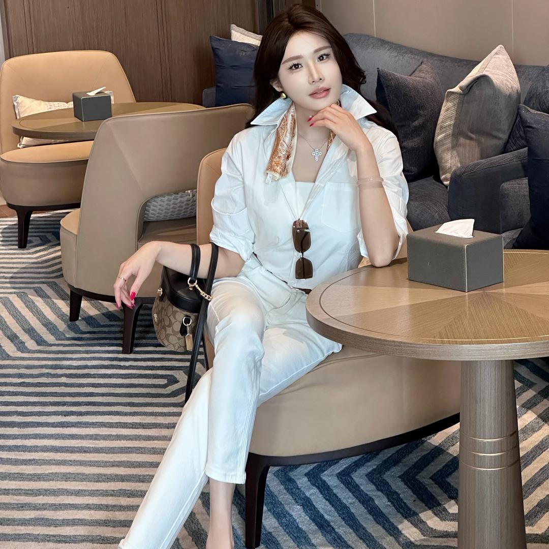 金金今天穿什么