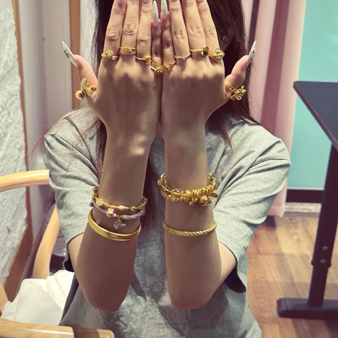 粤祥瑞珠宝和县店店长