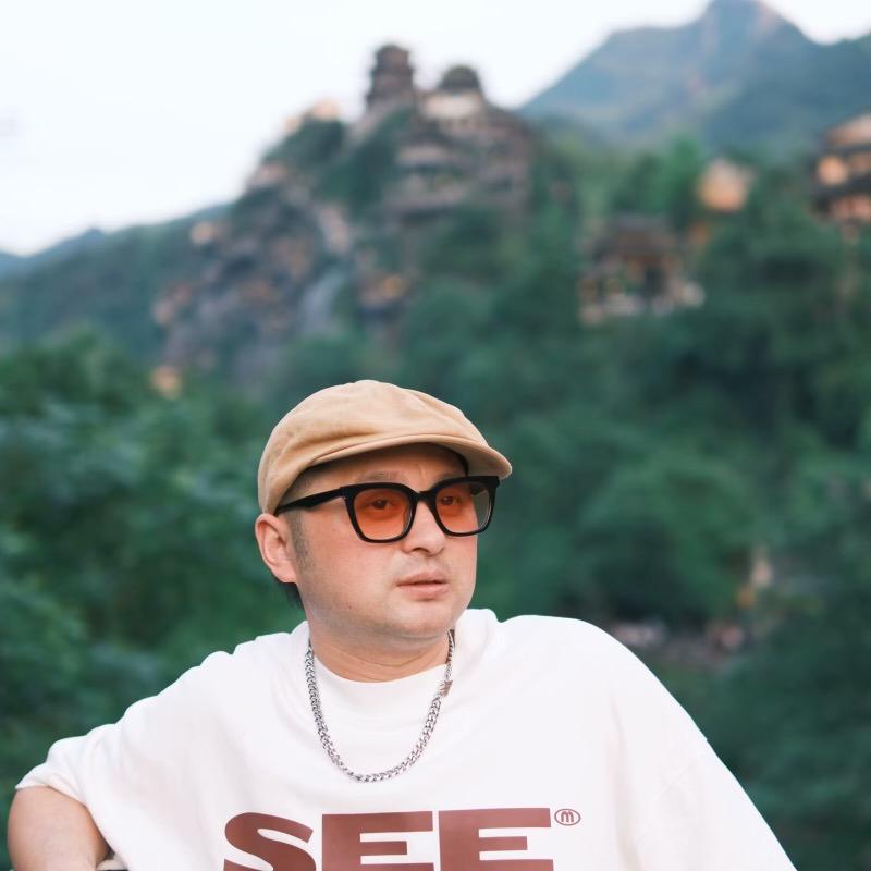 C+阿良发型设计