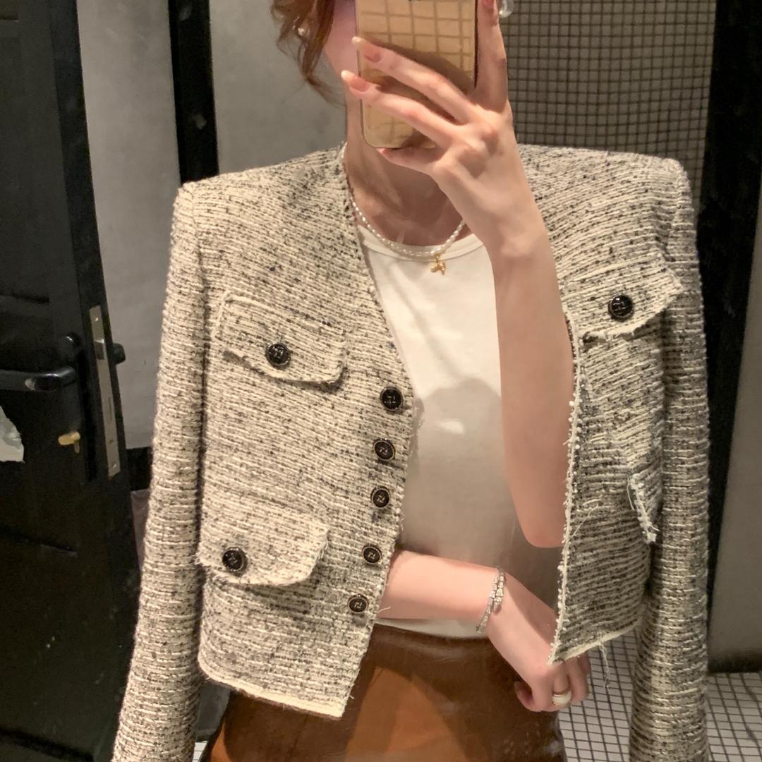 驰骋的服饰店