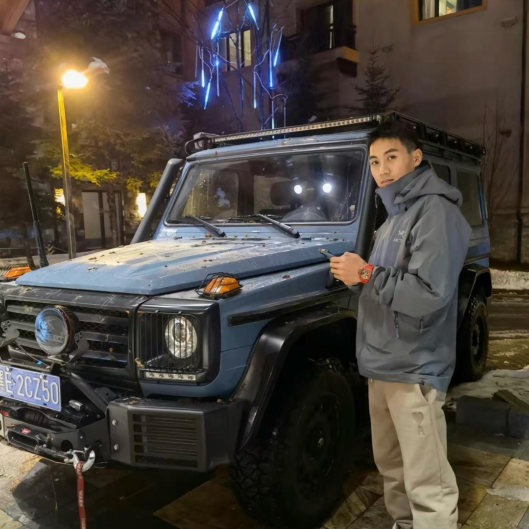 积极向上的鲁大魔
