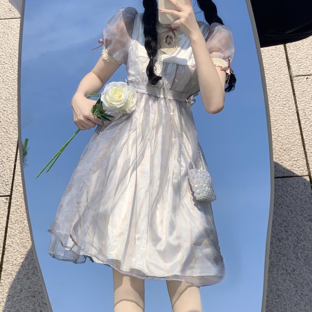 周周家服饰