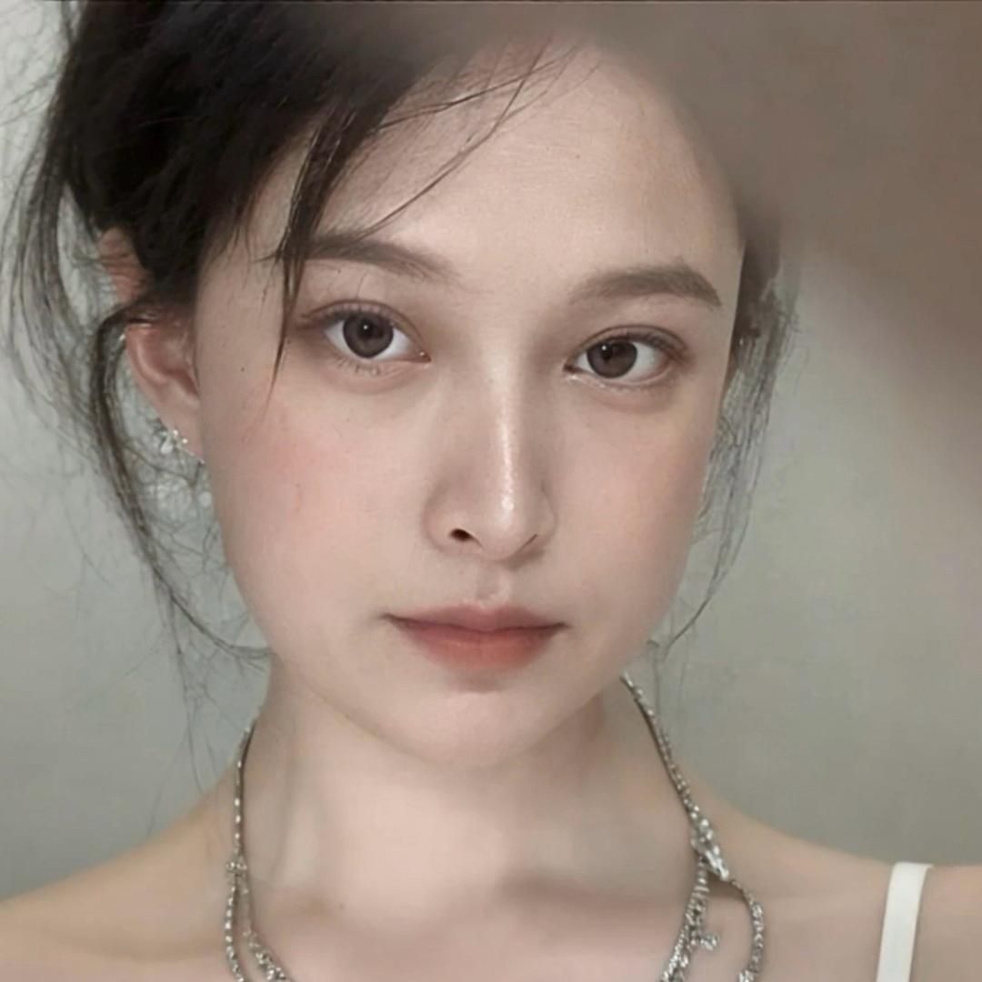 菲菲：