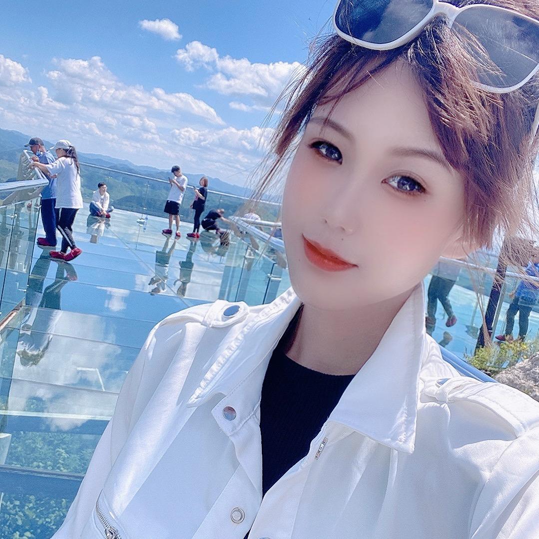 是小黑呀！