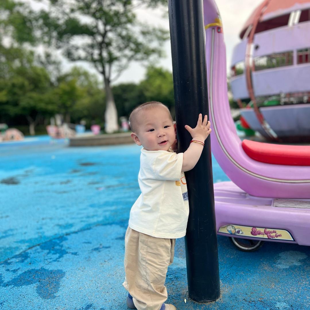 是华仔呀