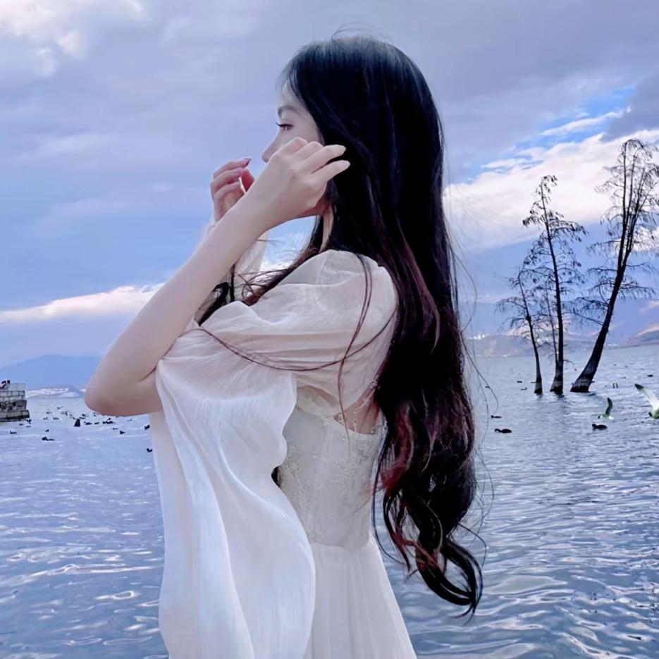 小慧爱穿搭