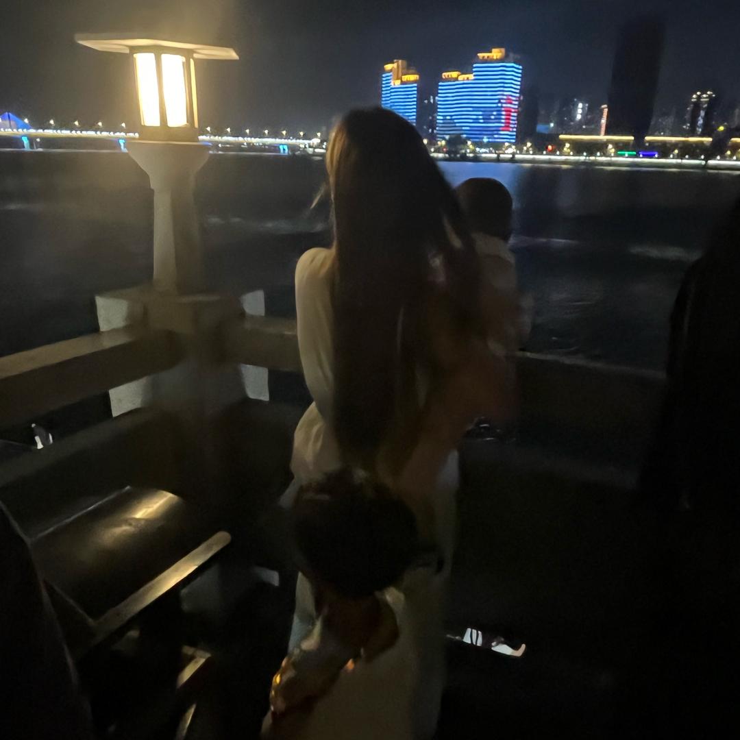 你是我的唯一😊😊kìǒk