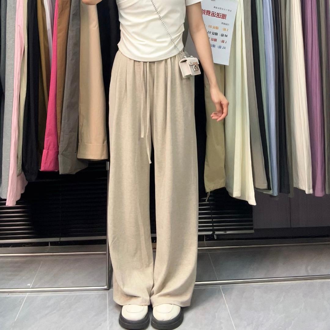 卡蔓雪广州锦绮贸易有限公司女装专卖店