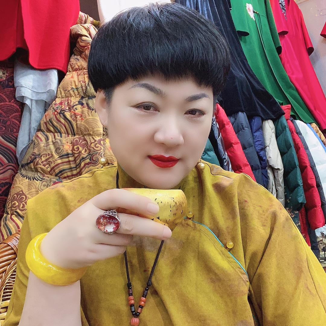 徐小凤服饰