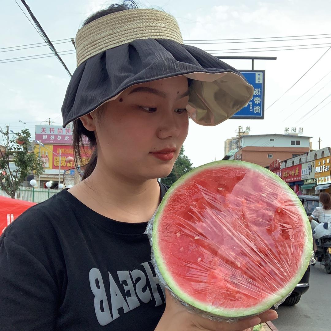 在济源卖菜的平平