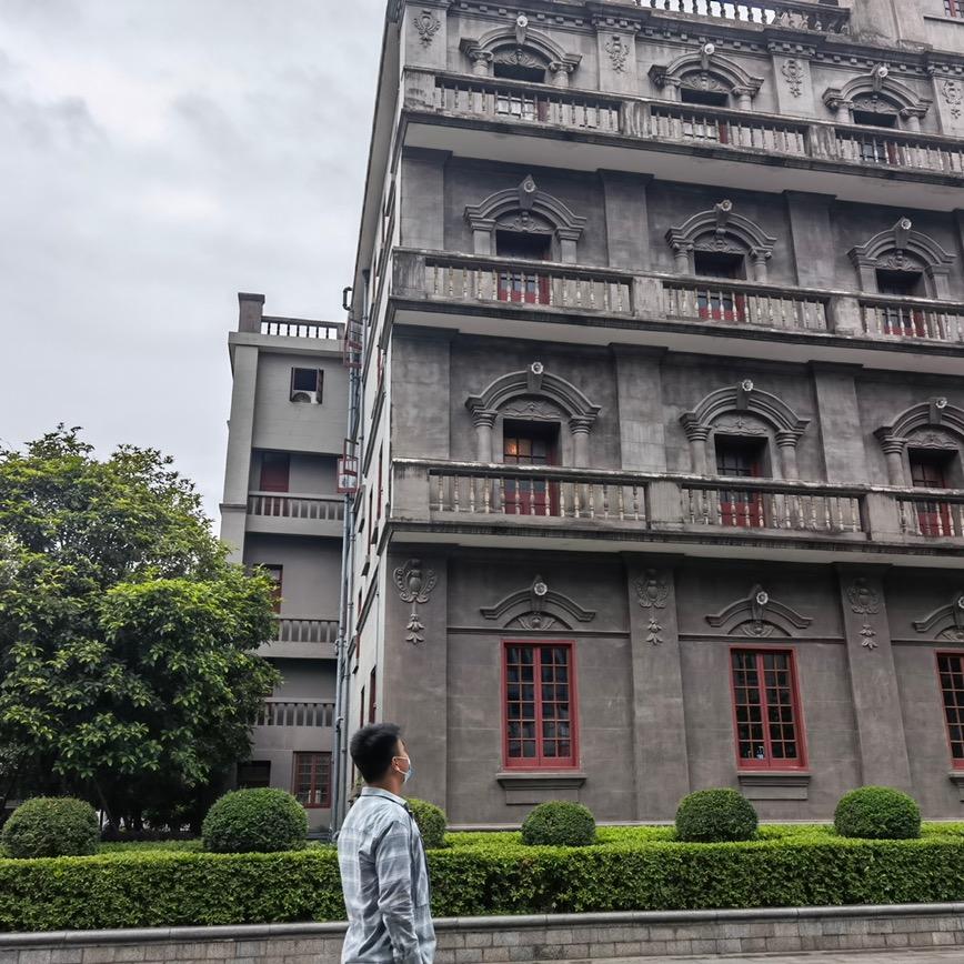 飛