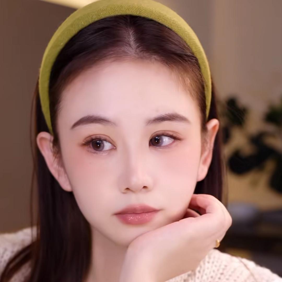 winwin（一个卖发饰的主播～）