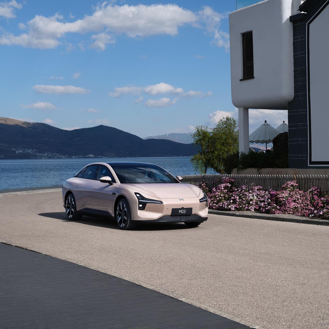 小鹏汽车常德湘西北汽车城店