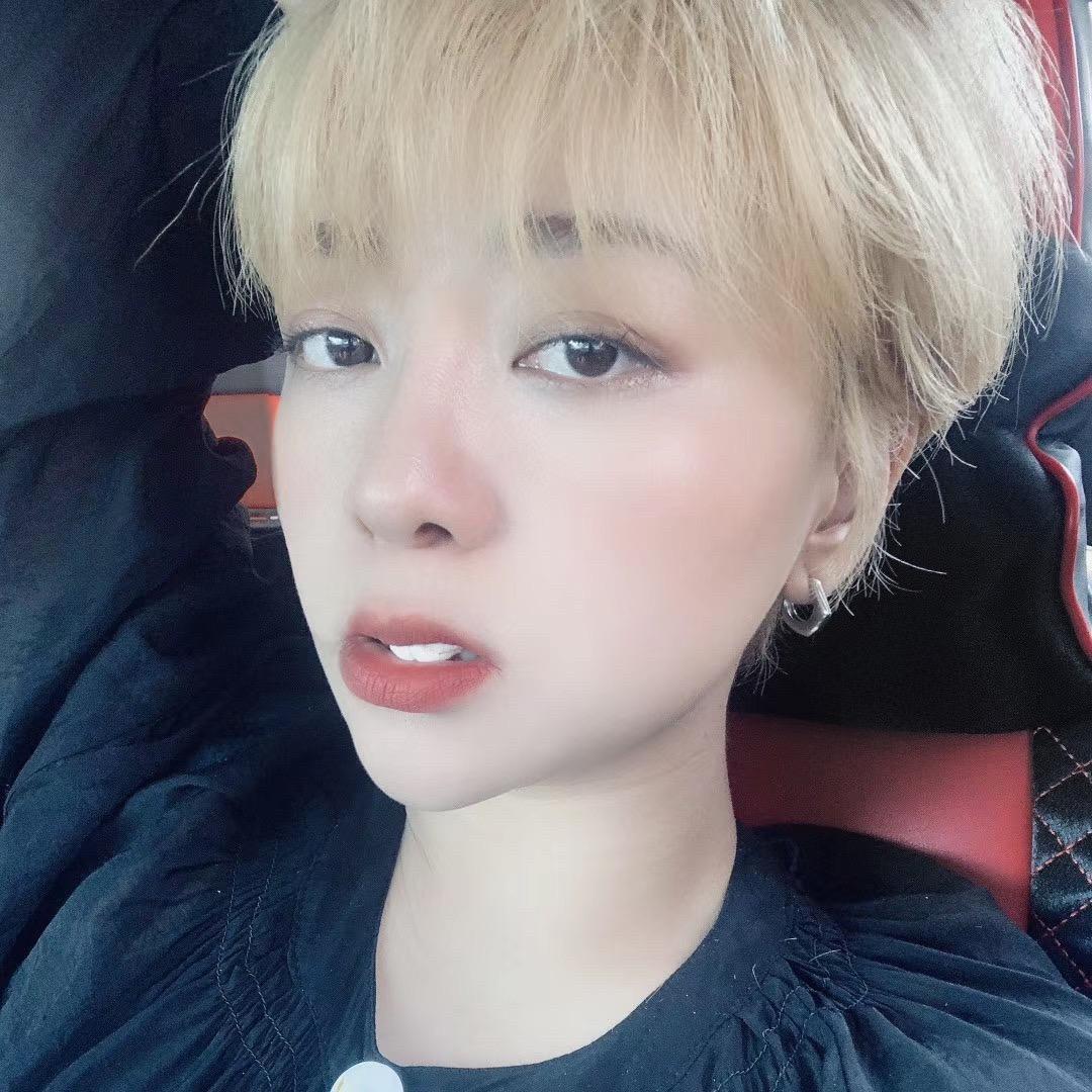 小红花（设计师）中大码女装
