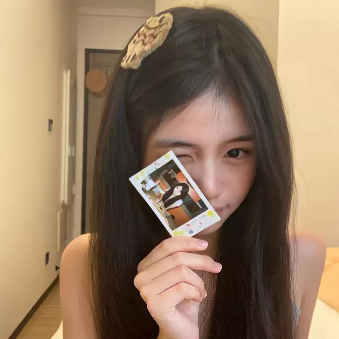 鞠皖颜