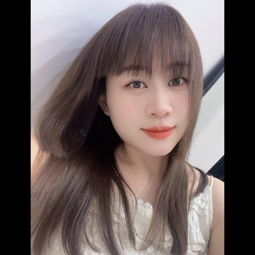 嗨😘我是小婷