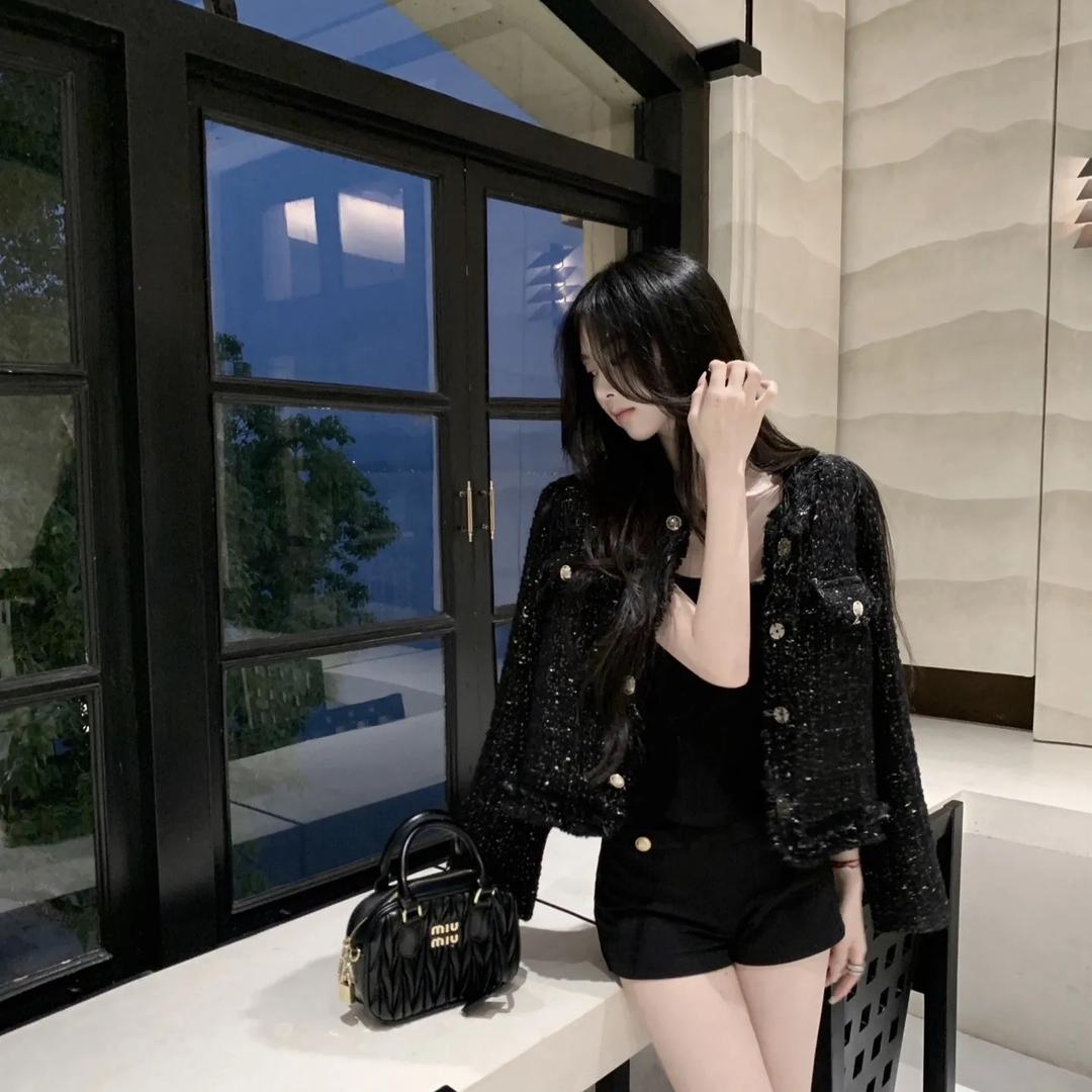 旭微女装服饰工厂店