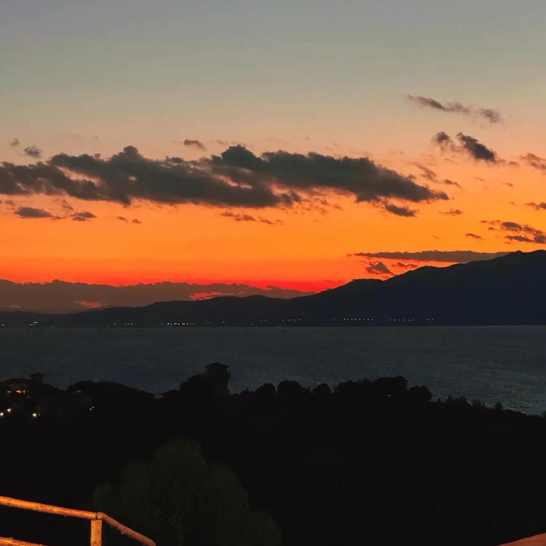 山海露营者(户外)