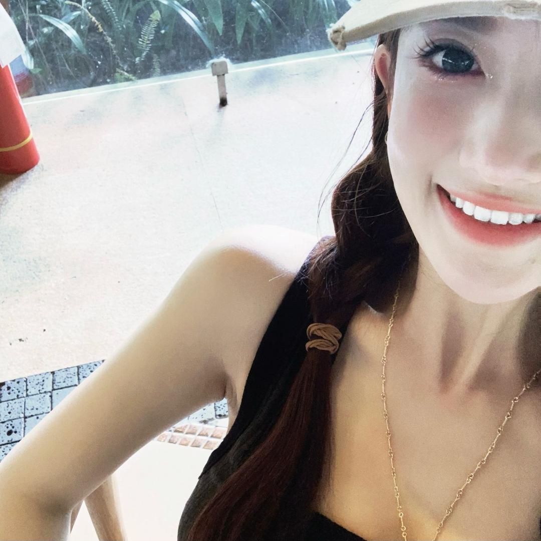 女同學_