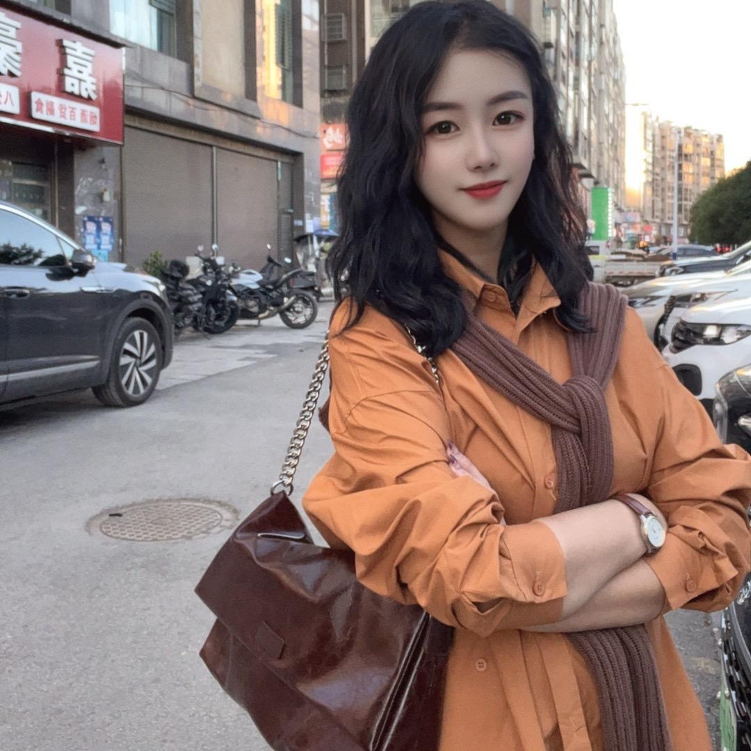 威宁慕格💃🏼品牌折扣店