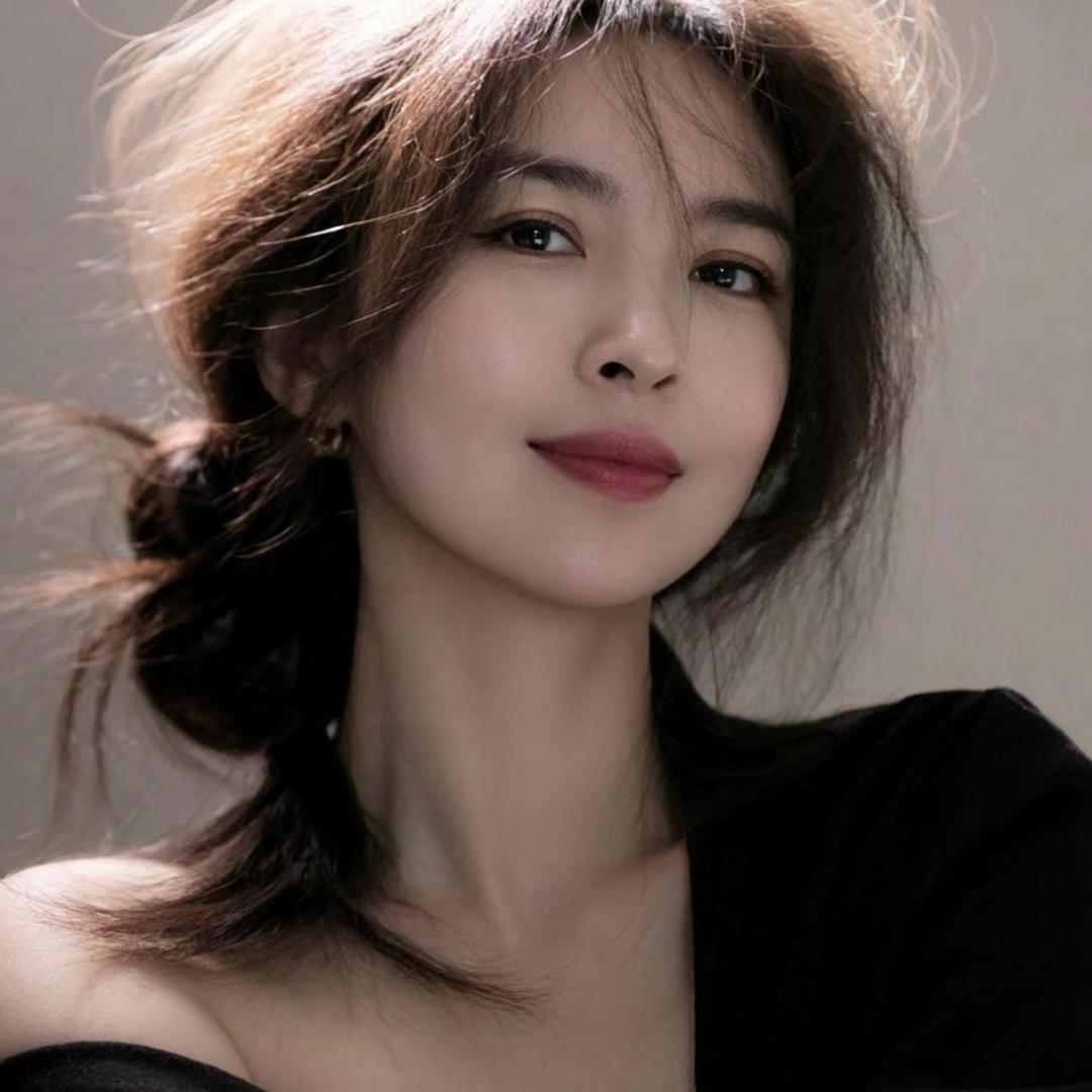 王鹤璇(不闲聊)