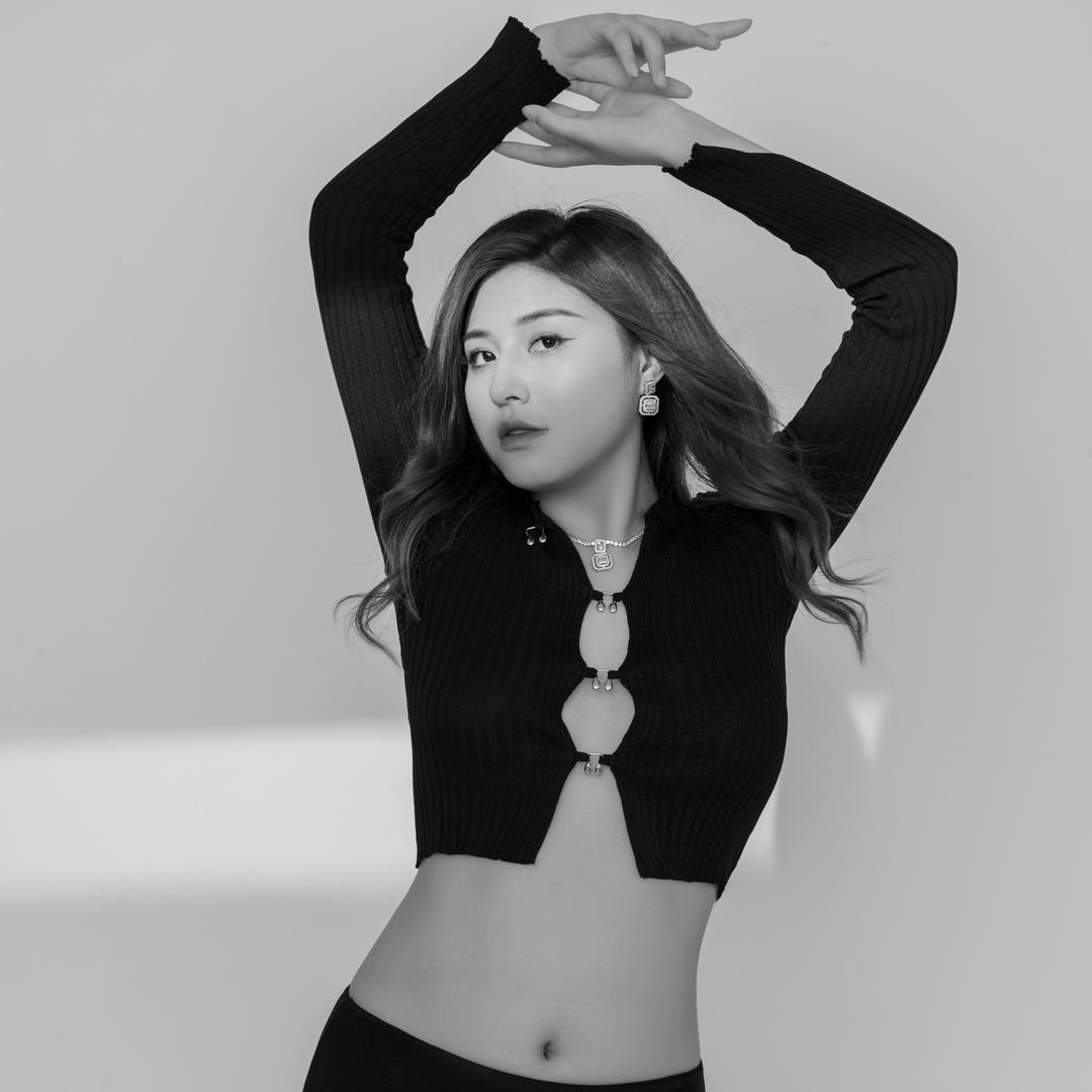 小佳依依y