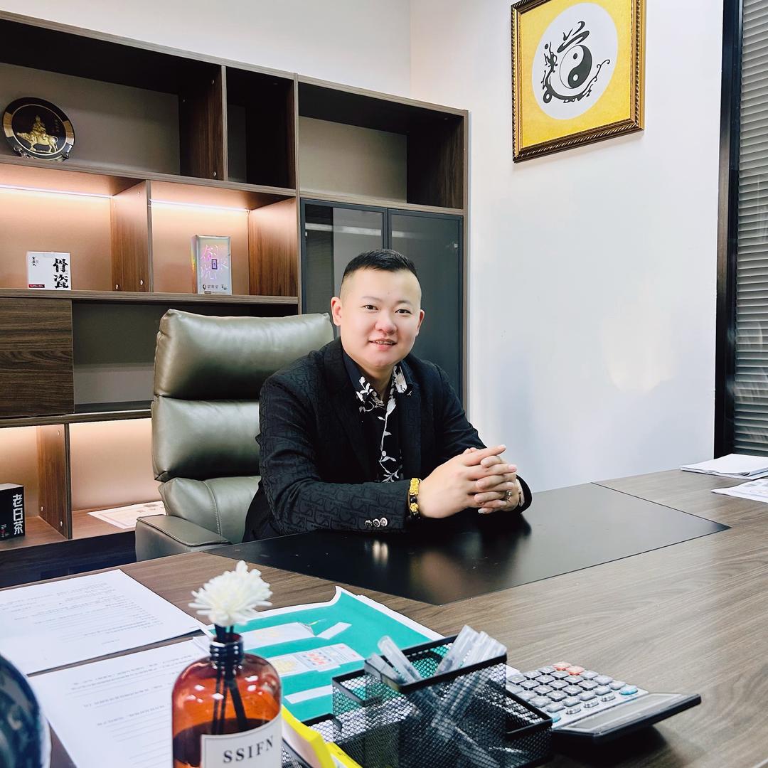 京城伟少（二手空调批发 回收 维修清洗