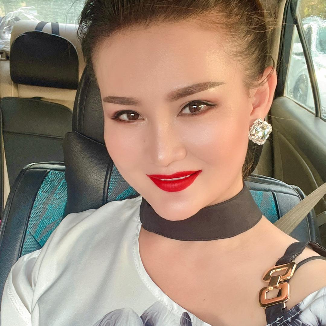 热韩娜婚纱摄影