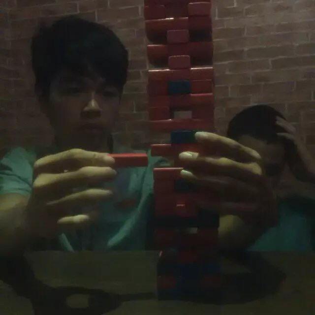 偉！