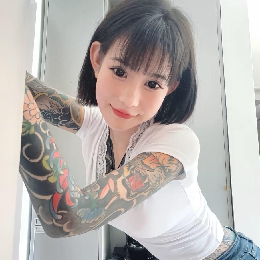 A佰万仔💕💕