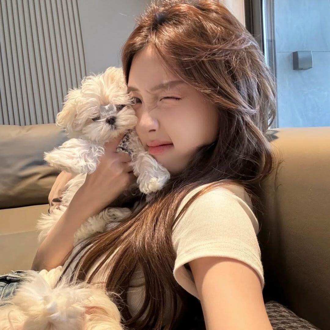 小M