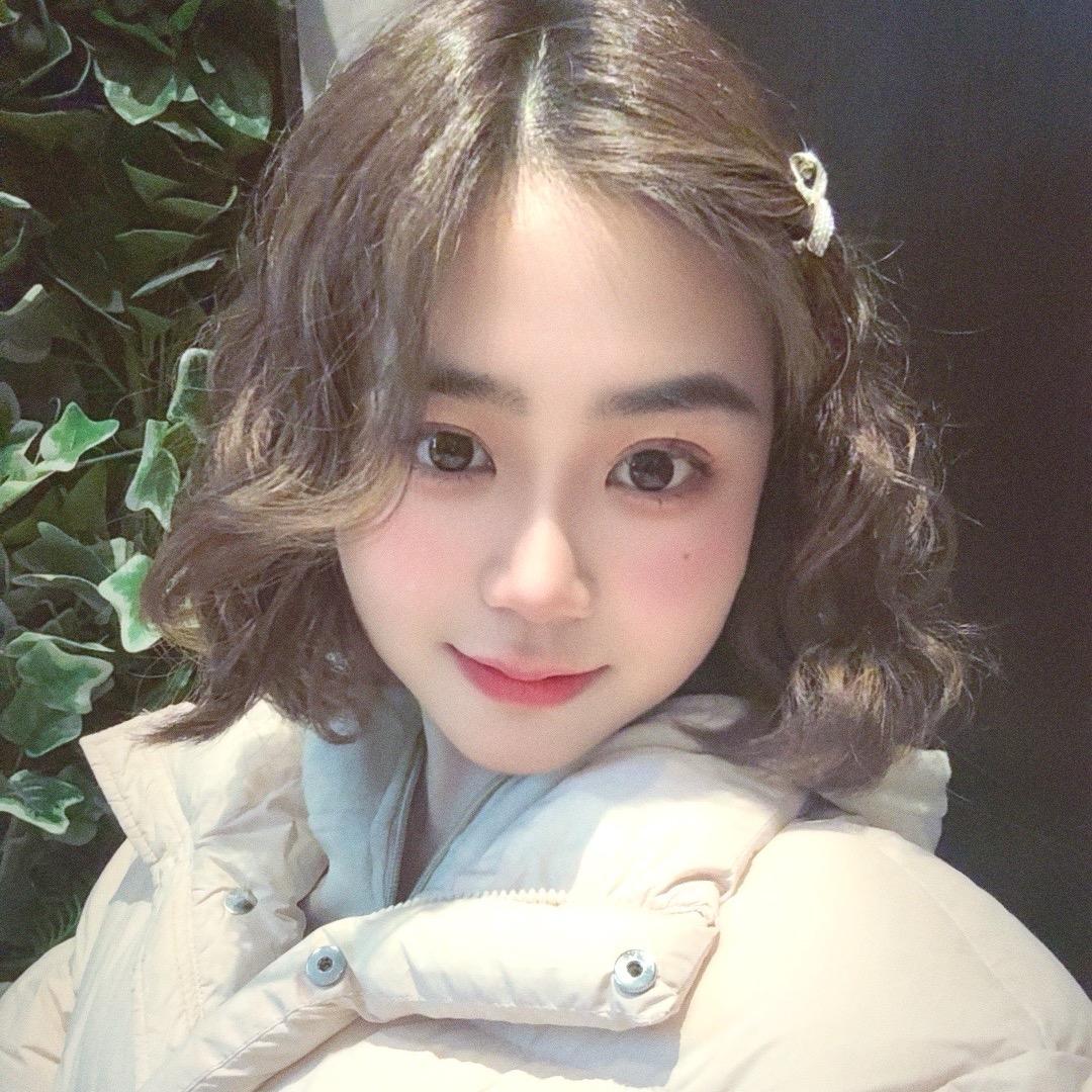 院子里鲜毛肚火锅