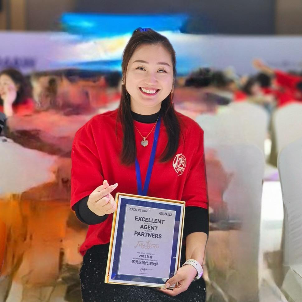 夏夏：河南石头剪子布青少年总代理