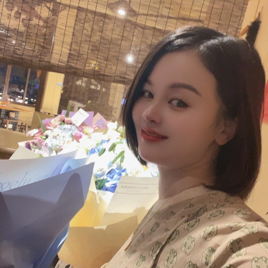 @小卢