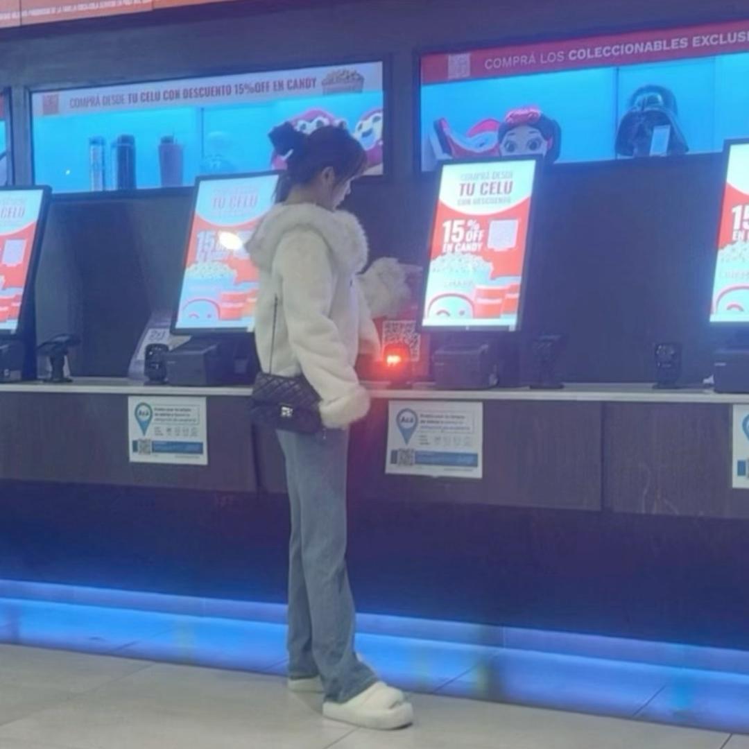 ᨳ᭬ ⊹小甜甜˚₊ * ଓ