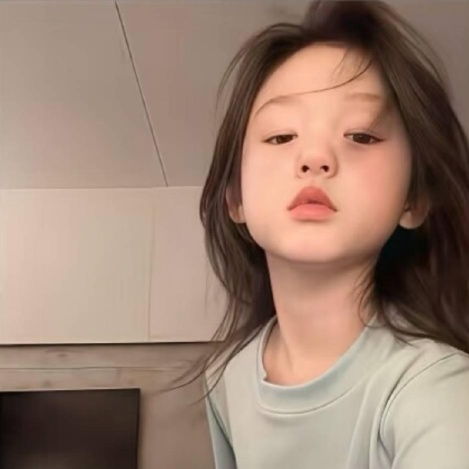 小 美 媚