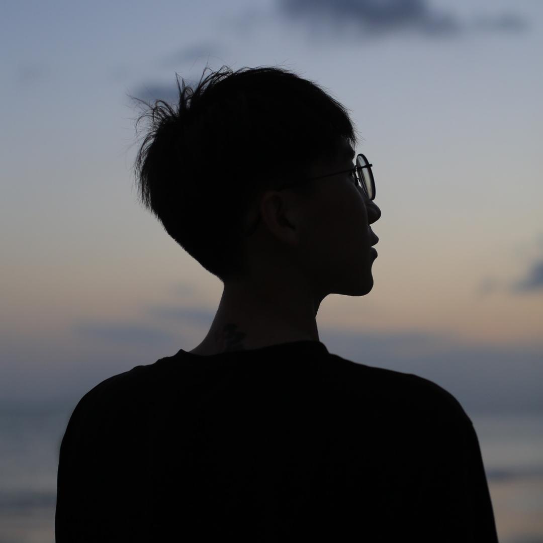 羽乔.